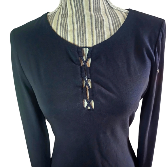 Guess women's black lace front long-sleeved mide dress size - Picture 3 of 5